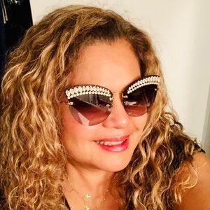 Meet your Posher, Betty